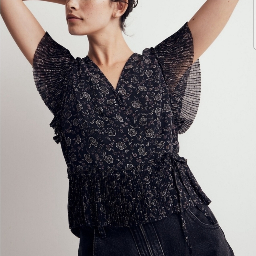 Madewell Flutter-sleeve Wrap Top in Floral